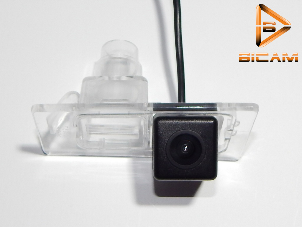 Камера заднего вида Bicam (B051) для Hyundai I30 wagon 2012г+