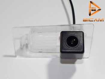 Камера заднего вида Bicam (E017) для Hyundai Elantra VI 2016-2020г
